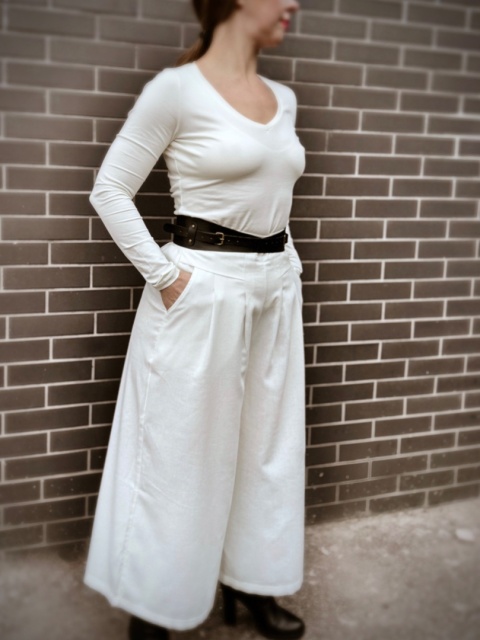 Pasek zapinany, kolekcja „Katowice", skóra naturalna, kolor czarny, okucia stare złoto