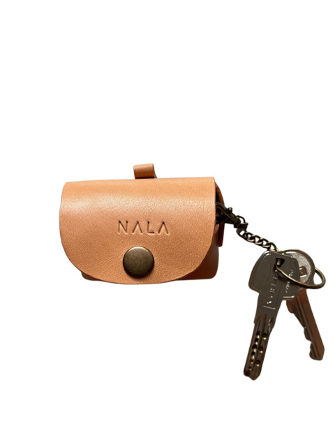 Pokrowiec na klucze, AIRpods'y, kolekcja "Łeba" kolor piaskowy, skóra naturalna Pokrowiec na klucze, AIRpods'y, kolekcja "Łeba" kolor piaskowy, skóra naturalna