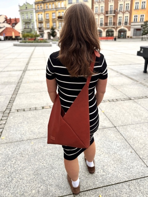 Torebka miękka ‚Origami’ duża, kolor terakota, skóra naturalna